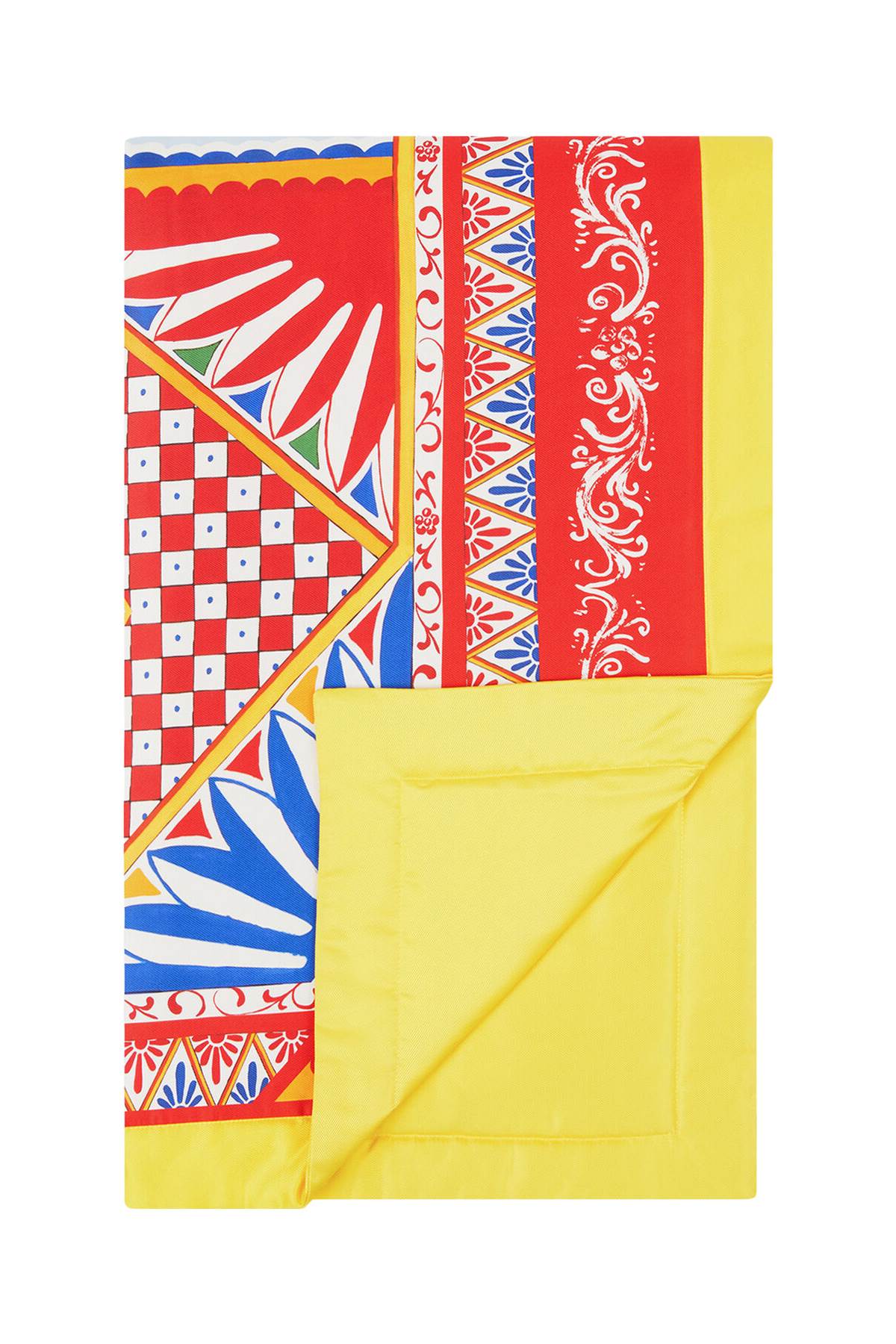 printed silk quilted blanket hover