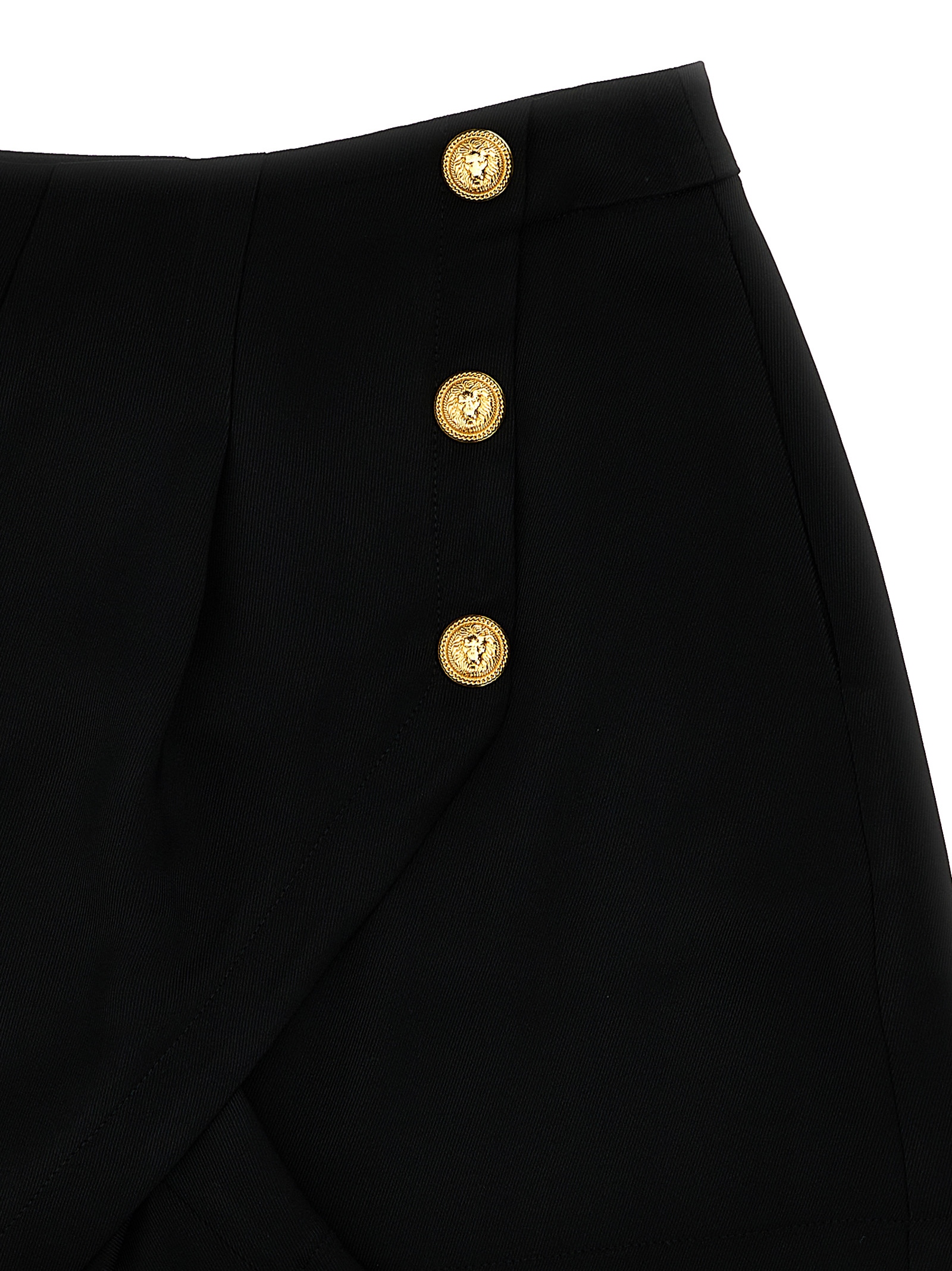 Logo buttons shorts