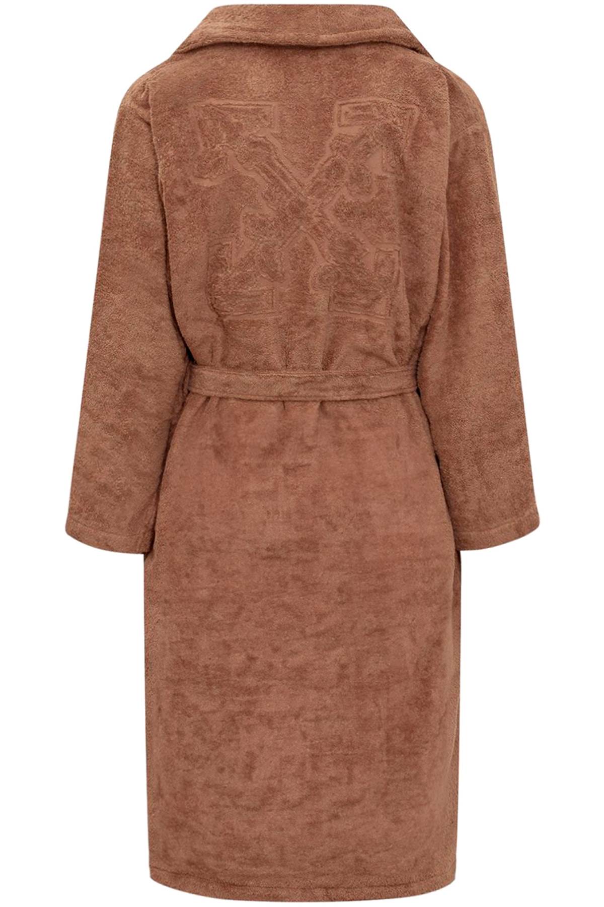 arrow bathrobe hover