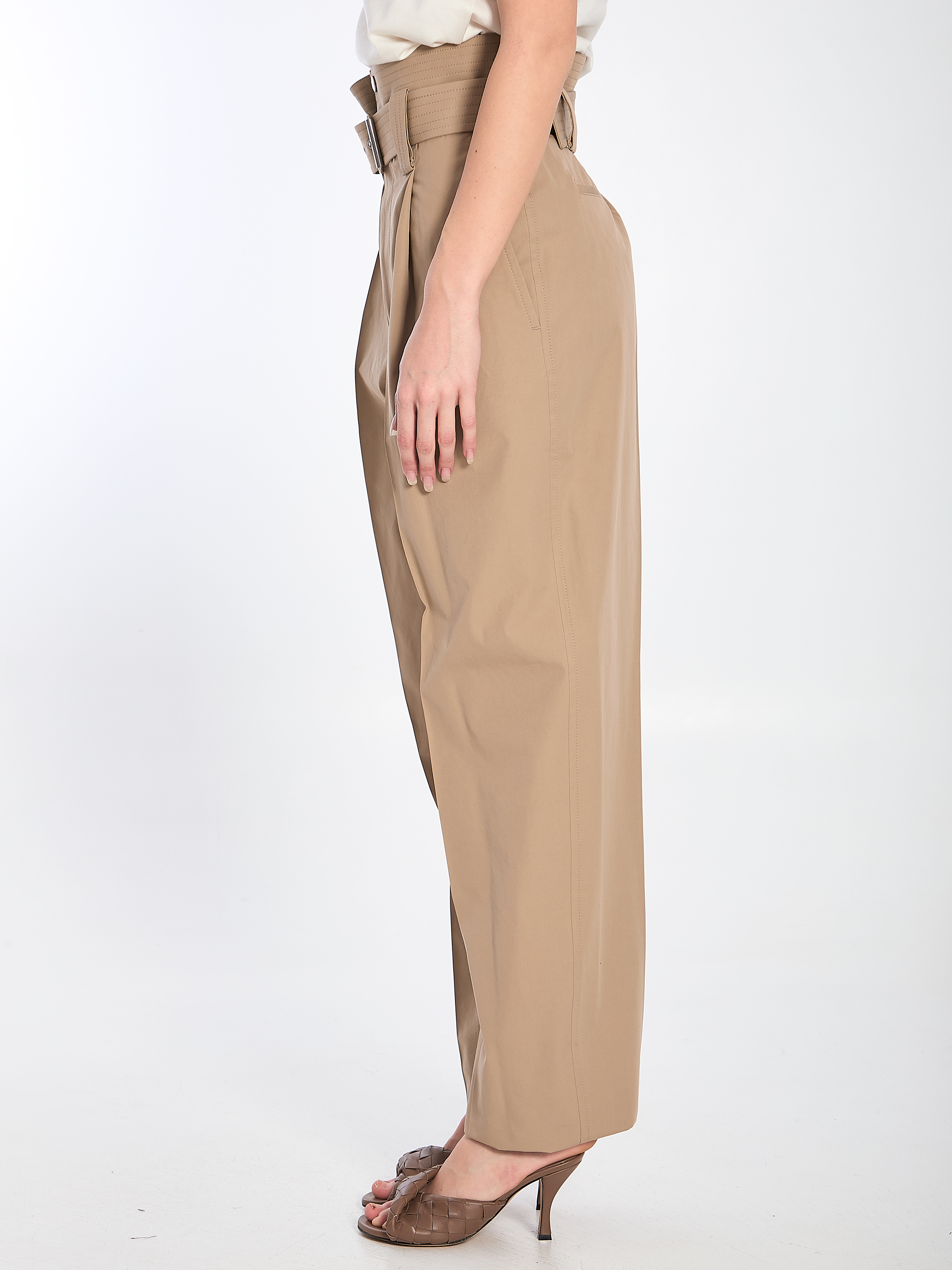 Wide leg trousers