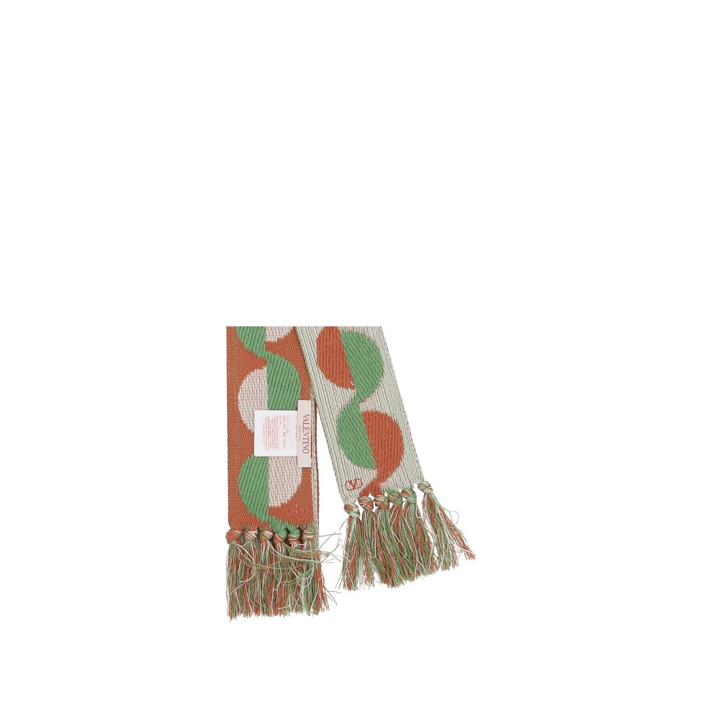 Scarf hover